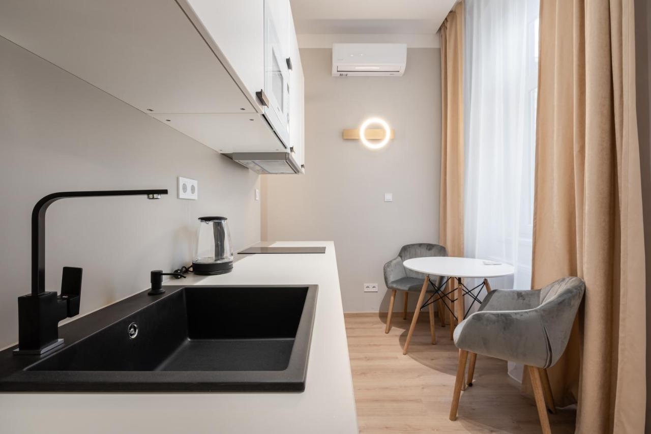 N36- Boutique Apartments, Best Location, By Bqa Boedapest Kamer foto